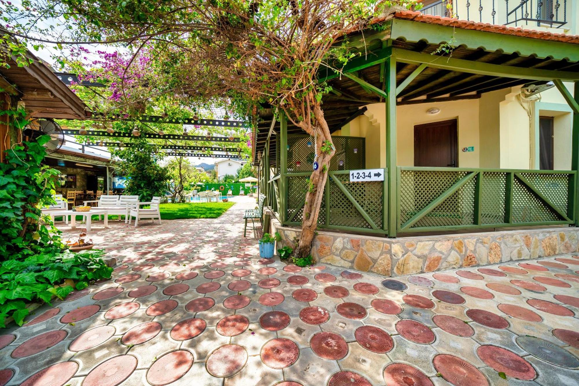 Dedeminn Garden Hotel Gocek  Exterior photo